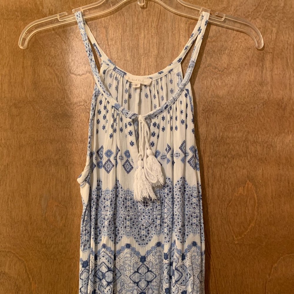 ILLA ILLA Women's Flowy Floral Tassel Tie Enclosure Tank Top Size Medium